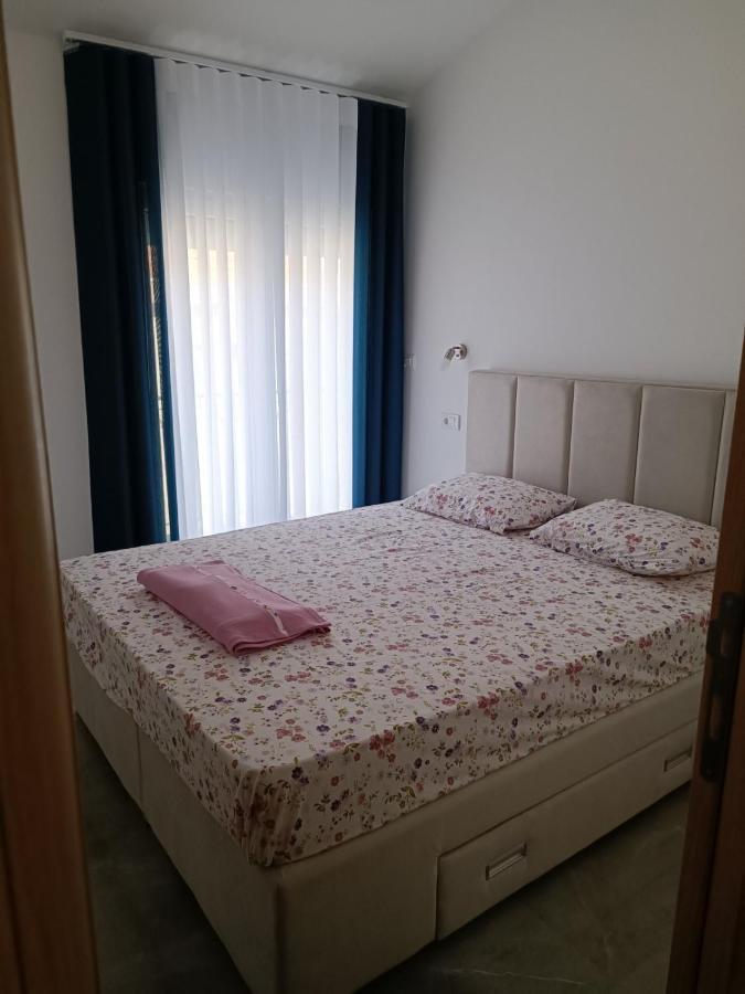 Luna Apartment โกตอร์ ภายนอก รูปภาพ